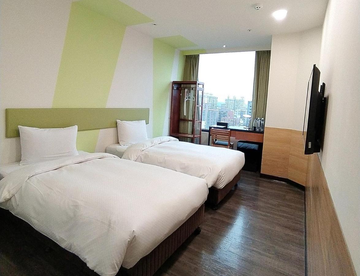 Hotel J Taoyuan Pingzhen Esterno foto
