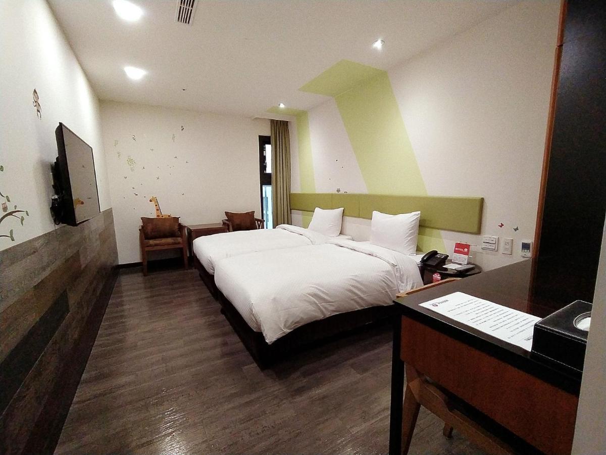 Hotel J Taoyuan Pingzhen Esterno foto