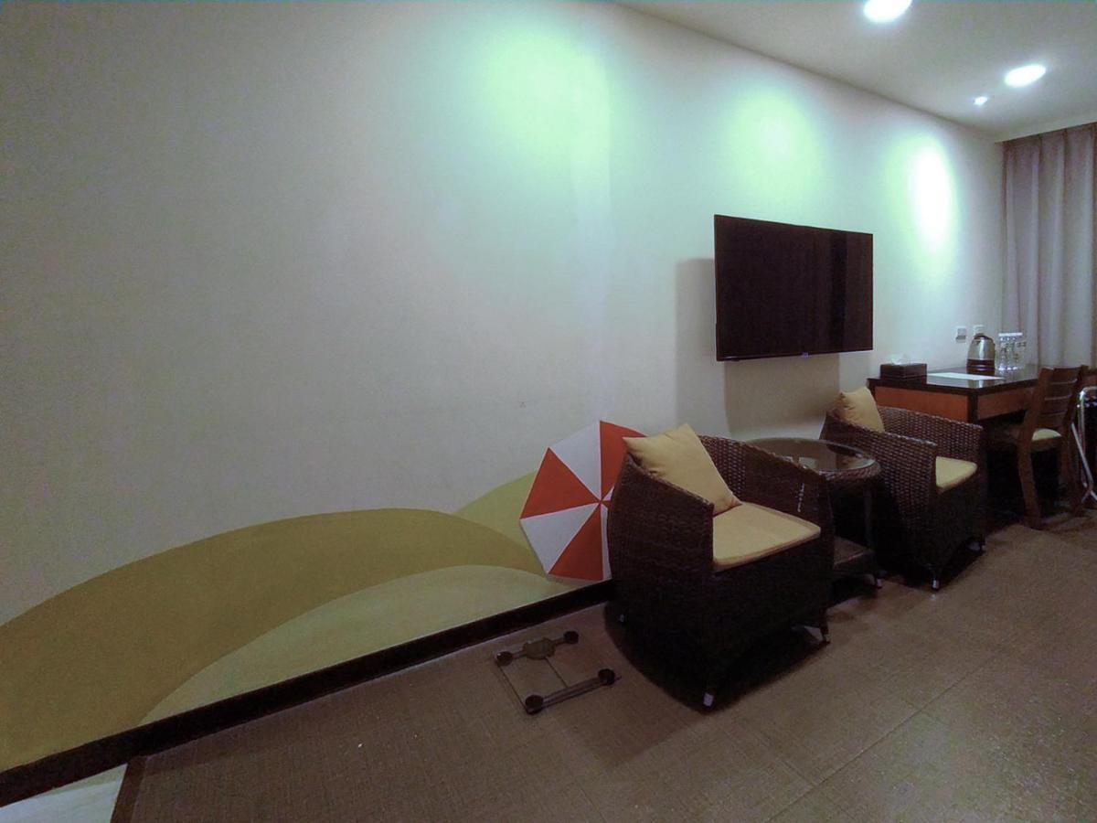 Hotel J Taoyuan Pingzhen Esterno foto