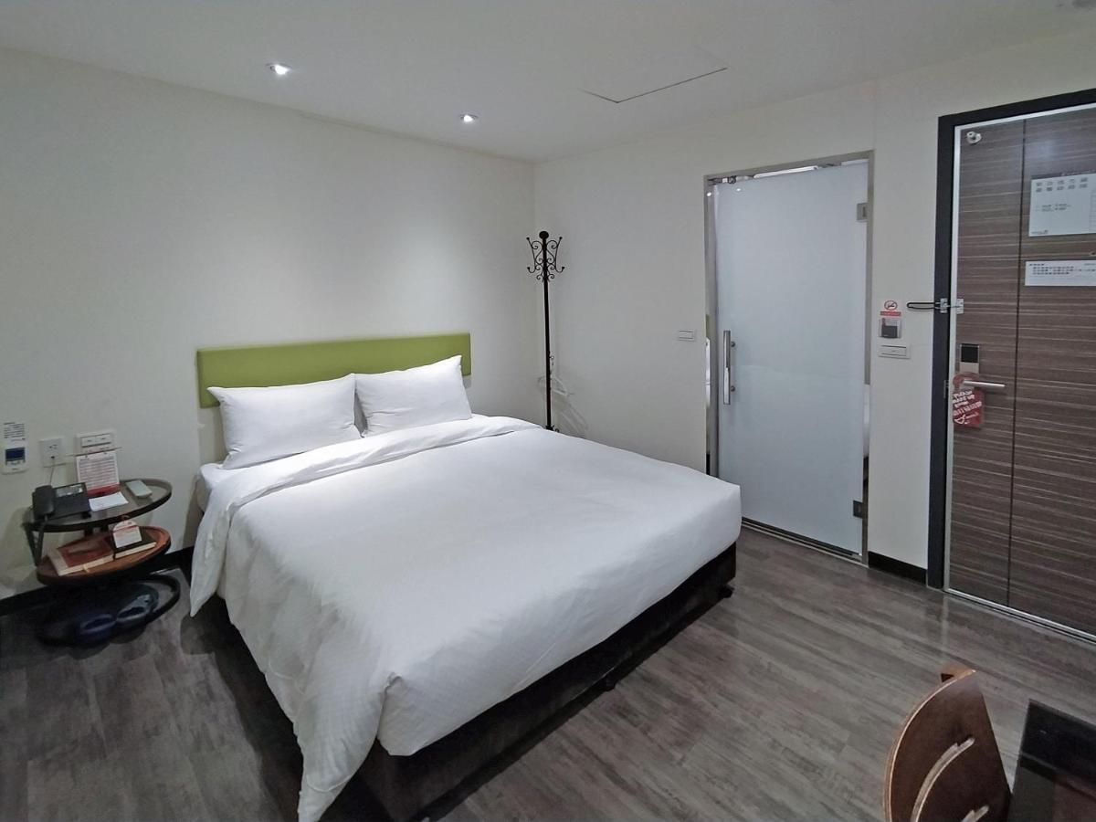 Hotel J Taoyuan Pingzhen Esterno foto
