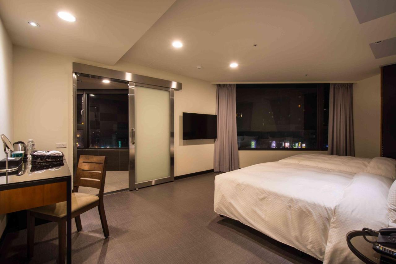 Hotel J Taoyuan Pingzhen Esterno foto